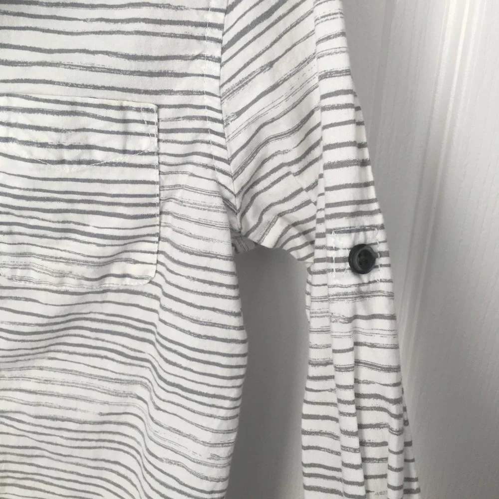 The Children's Place Button Down Shirt Boys Size S 5/6 White Gray Stripes
